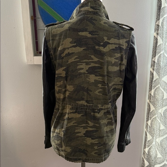 Generation Love Blake Camo Jacket Size XS - Picture 5 of 10